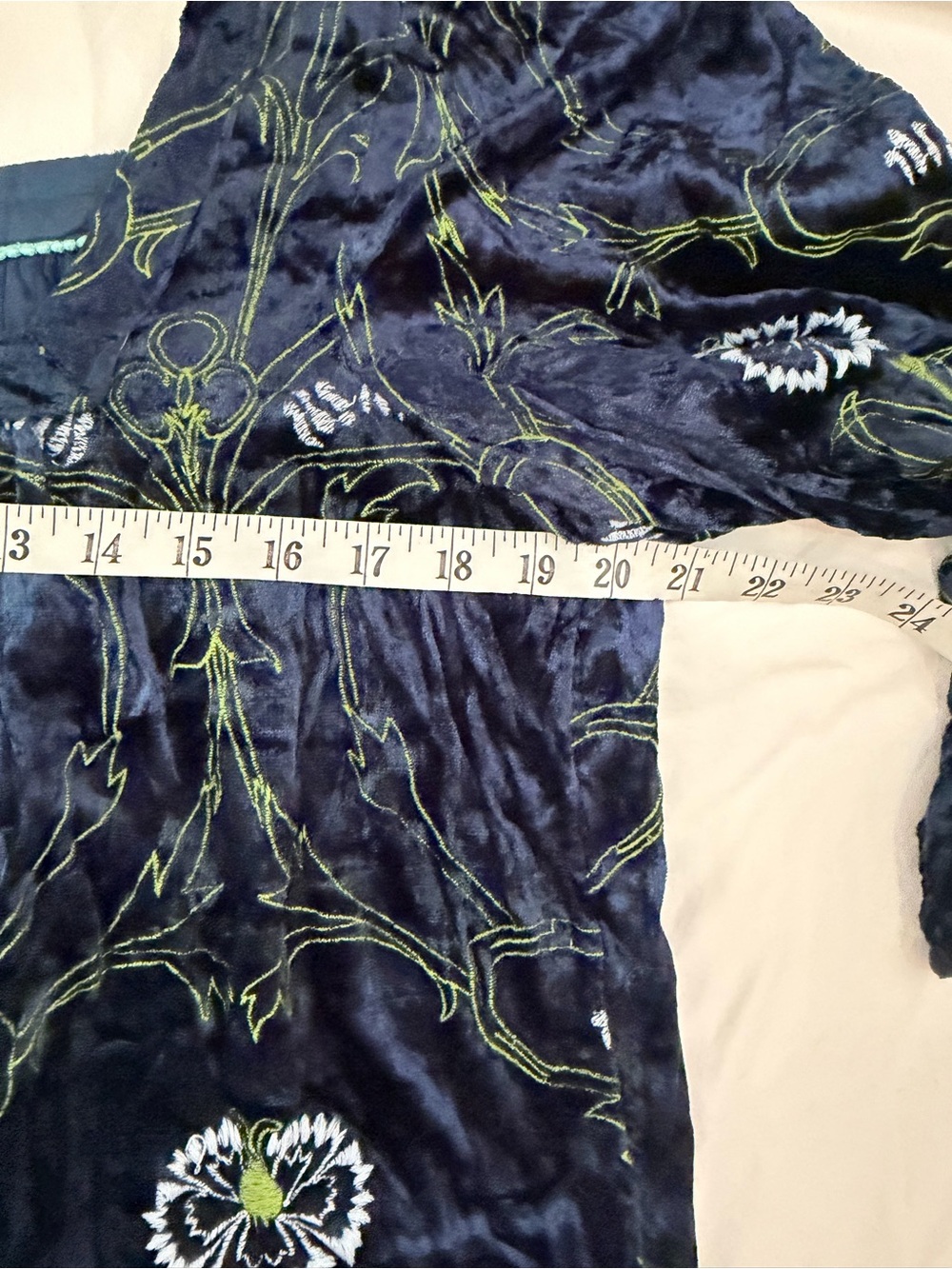 ANTHROPOLOGIE Velvet Embroidered Blouse Blue L - Picture 8 of 10
